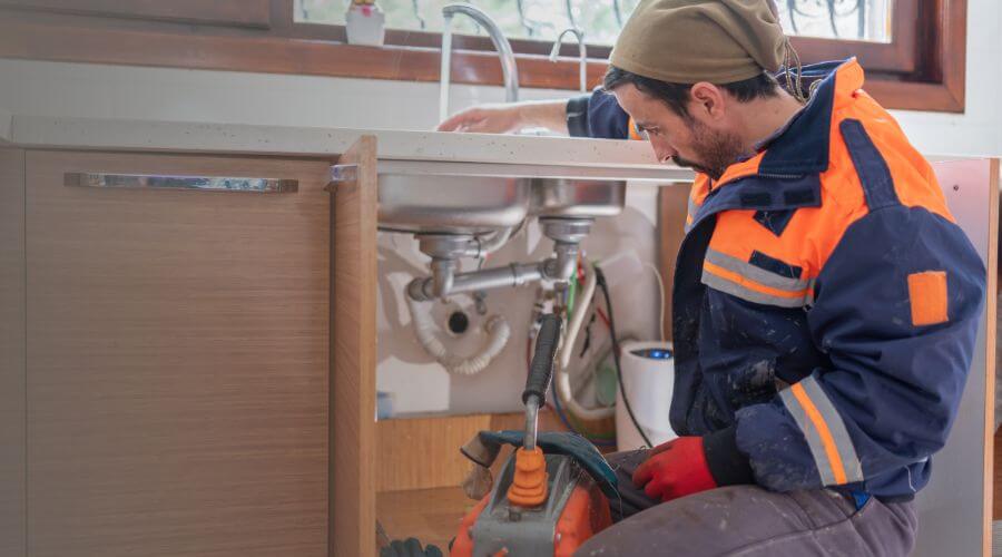 Professional same day plumber in Flora, MS